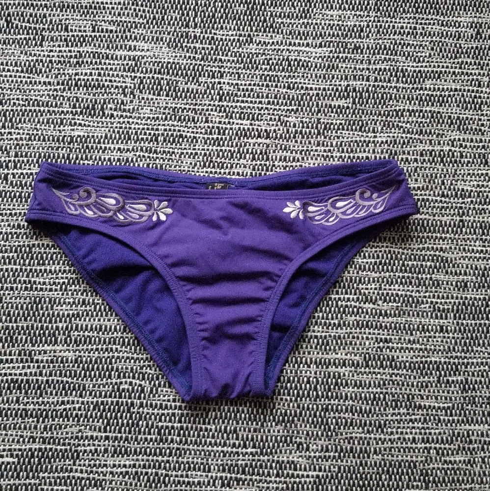 Laundry By Shelli Segal swimsuit bottoms